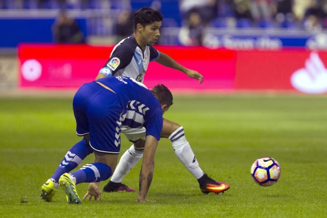 Λευκή ισοπαλία για Αλαβές και Λα Κορούνια