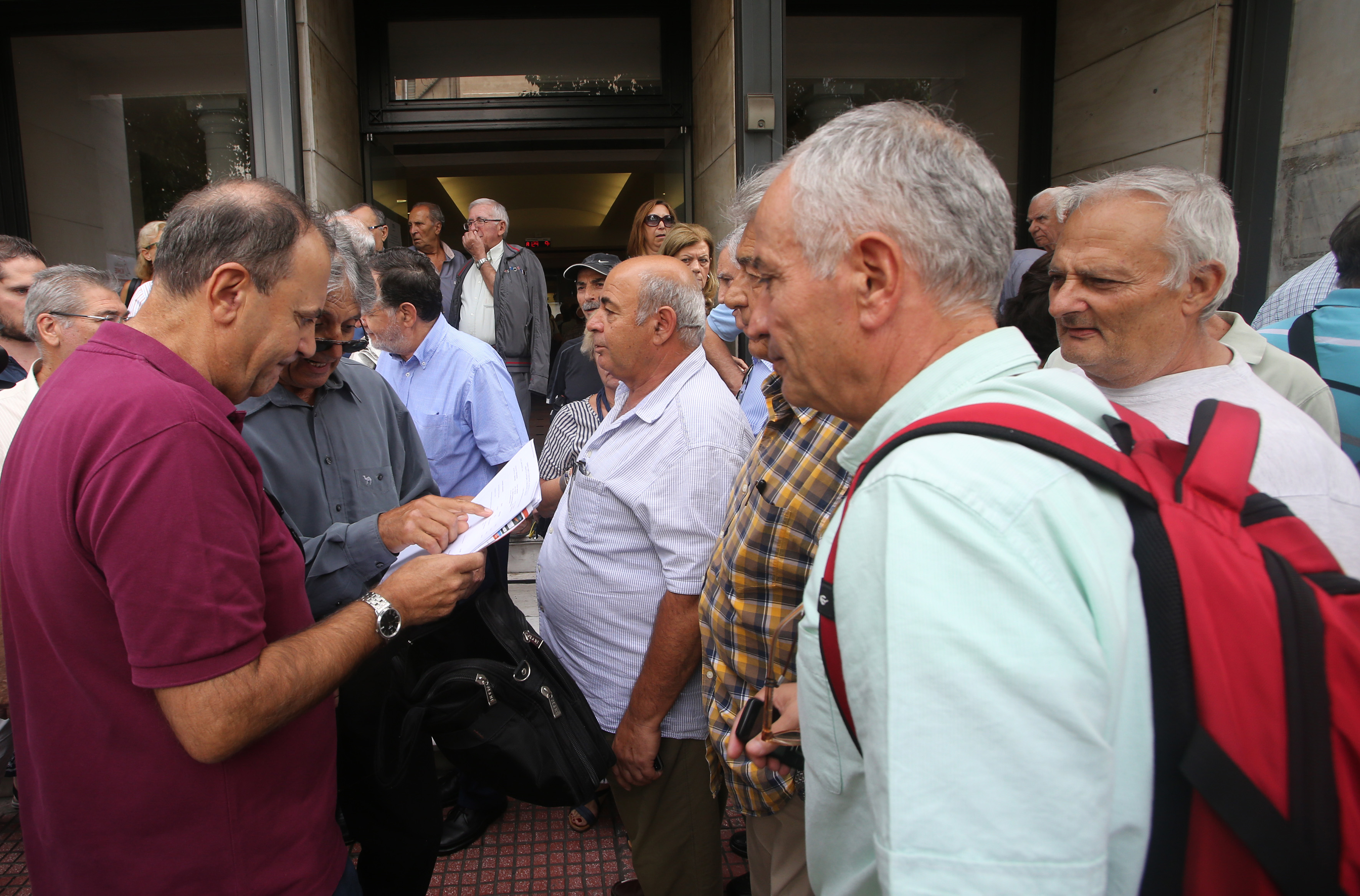 Περικοπή 50 ευρώ στις επικουρικές από τον Νοέμβριο