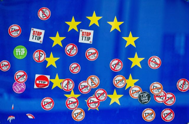Η Ελλάδα ζήτησε προσωρινή αναστολή των διαπραγματεύσεων για την TTIP