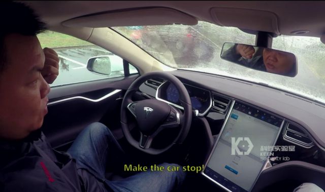Tesla Model S φρενάρει κατ’εντολή χάκερ από απόσταση