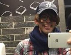 Τι απαντά το ΑΠΕ-ΜΠΕ για τη νέα τροπή στο «περούκα gate»