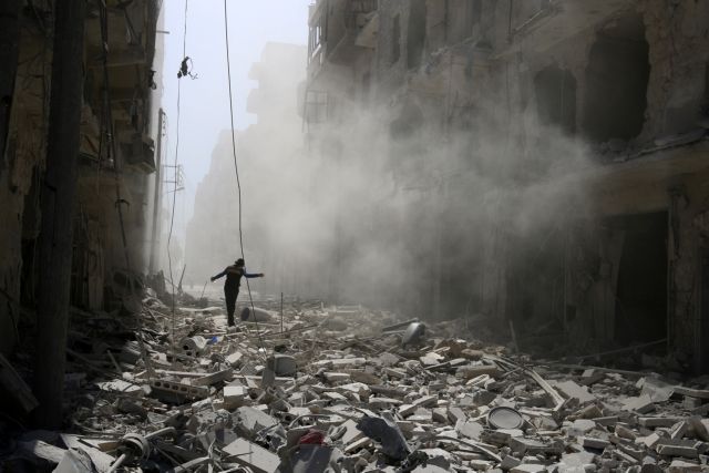 Κυβερνητικές δυνάμεις κερδίζουν έδαφος έναντι των ανταρτών στο Χαλέπι