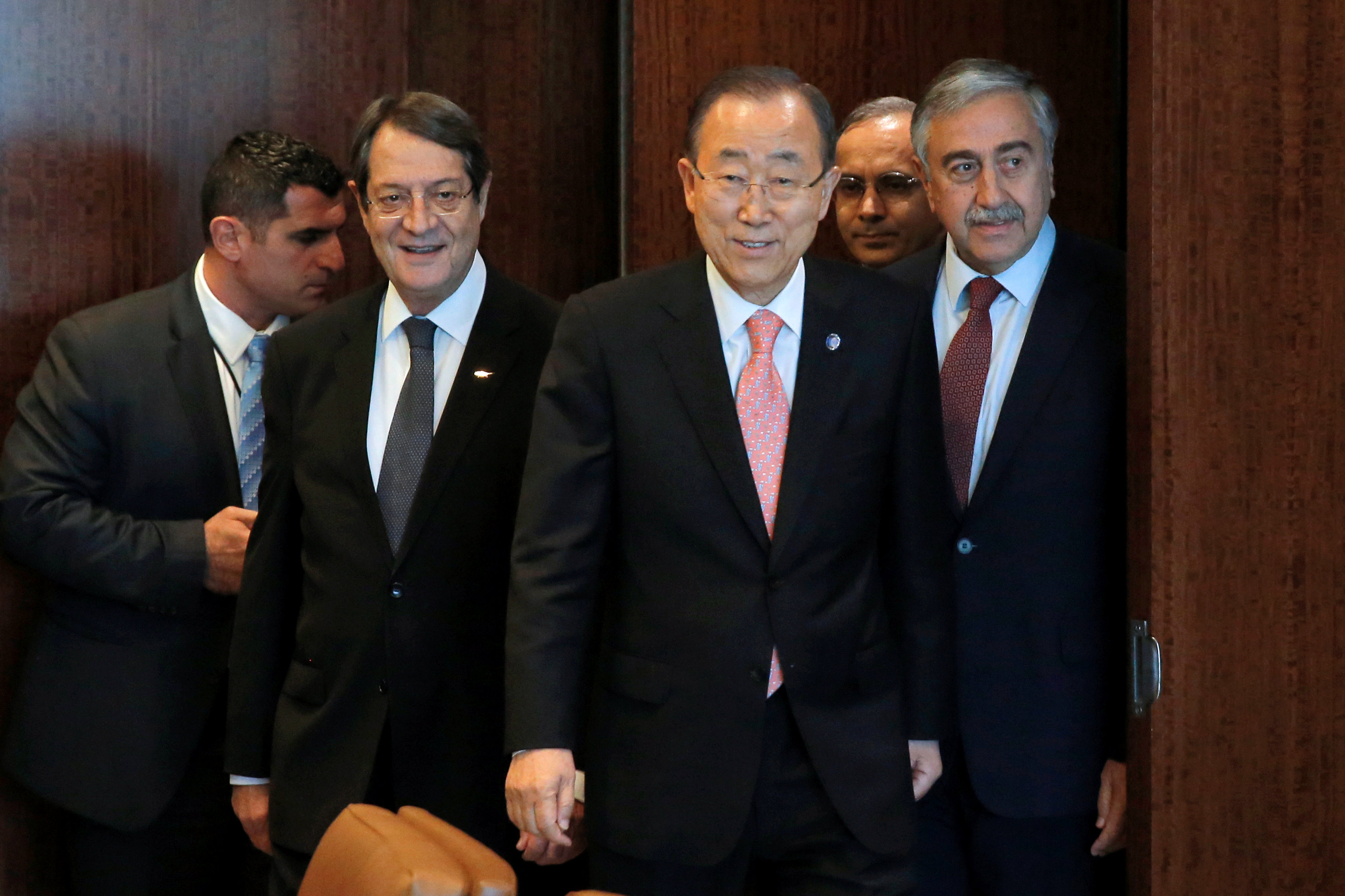 Κυπριακό: Τριμερής στη Νέα Υόρκη με πιέσεις για ταχεία λύση