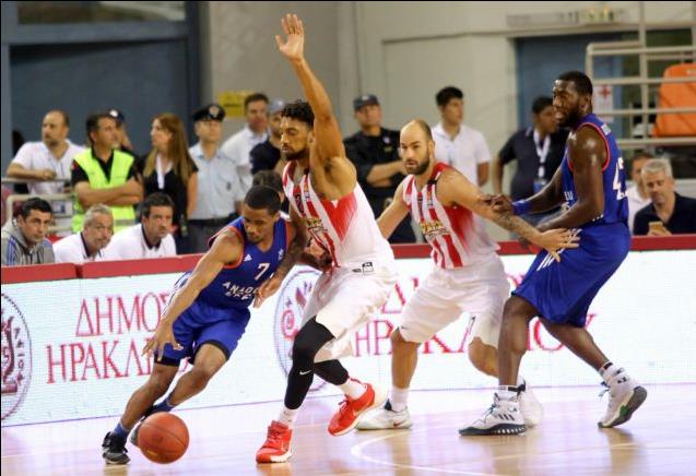 Ο Ολυμπιακός έχασε από την Εφές με 86-79