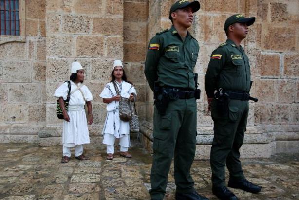 Υπογράφεται η ιστορική συμφωνία για τo τέλος του εμφυλίου στην Κολομβία