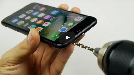 [Βίντεο]: Viral, «το hack για υποδοχή ακουστικών 3.5mm στο iPhone 7»