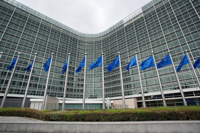 ΕΕ: Προϊόν «περίπλοκων διαβουλεύσεων» ο νόμος για κόκκινα δάνεια