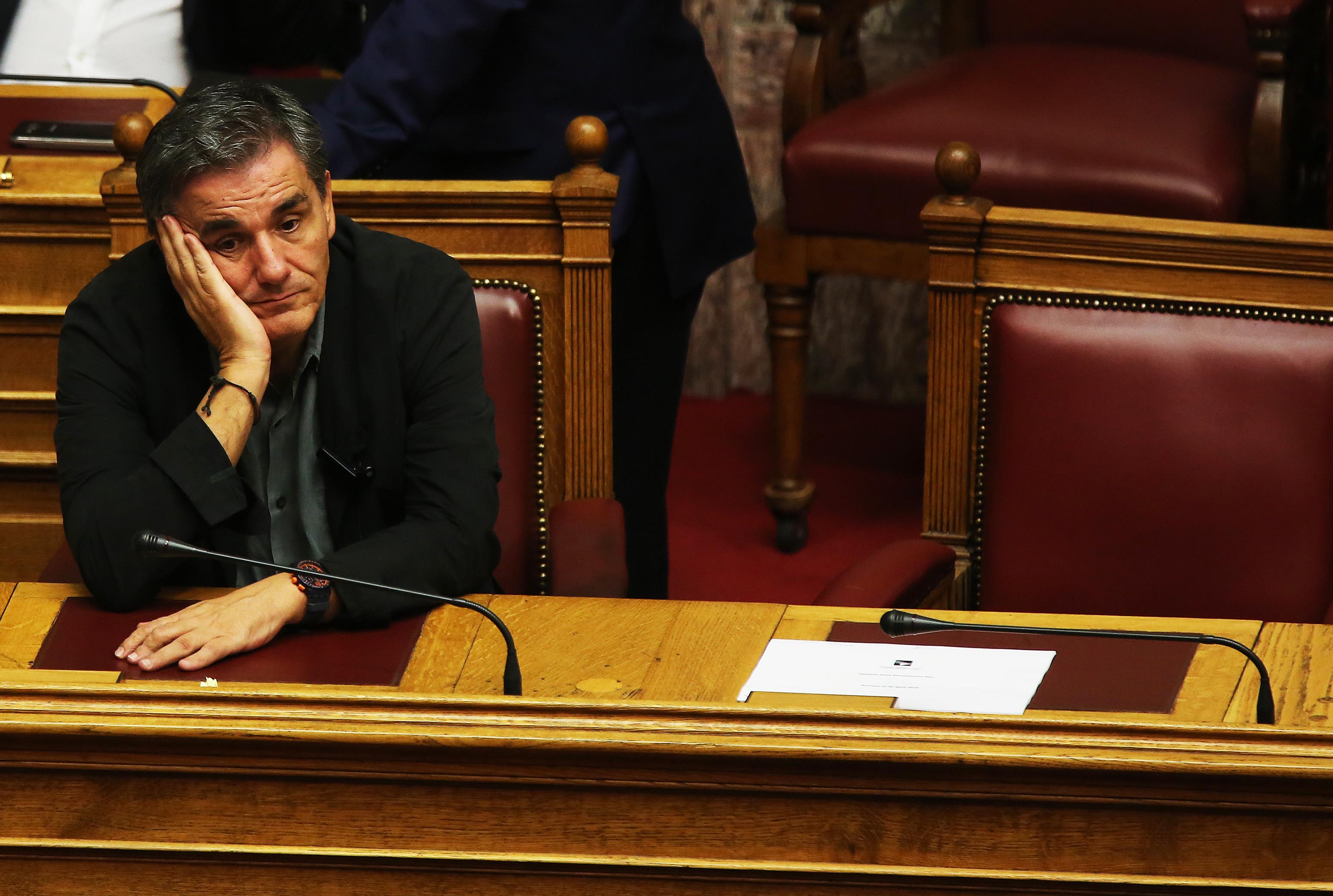 Με 152 ψήφους πέρασε το πολυνομοσχέδιο με τα προαπαιτούμενα