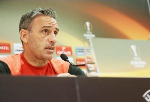 Ο Μπέντο δήλωσε μαθημένος στην πίεση