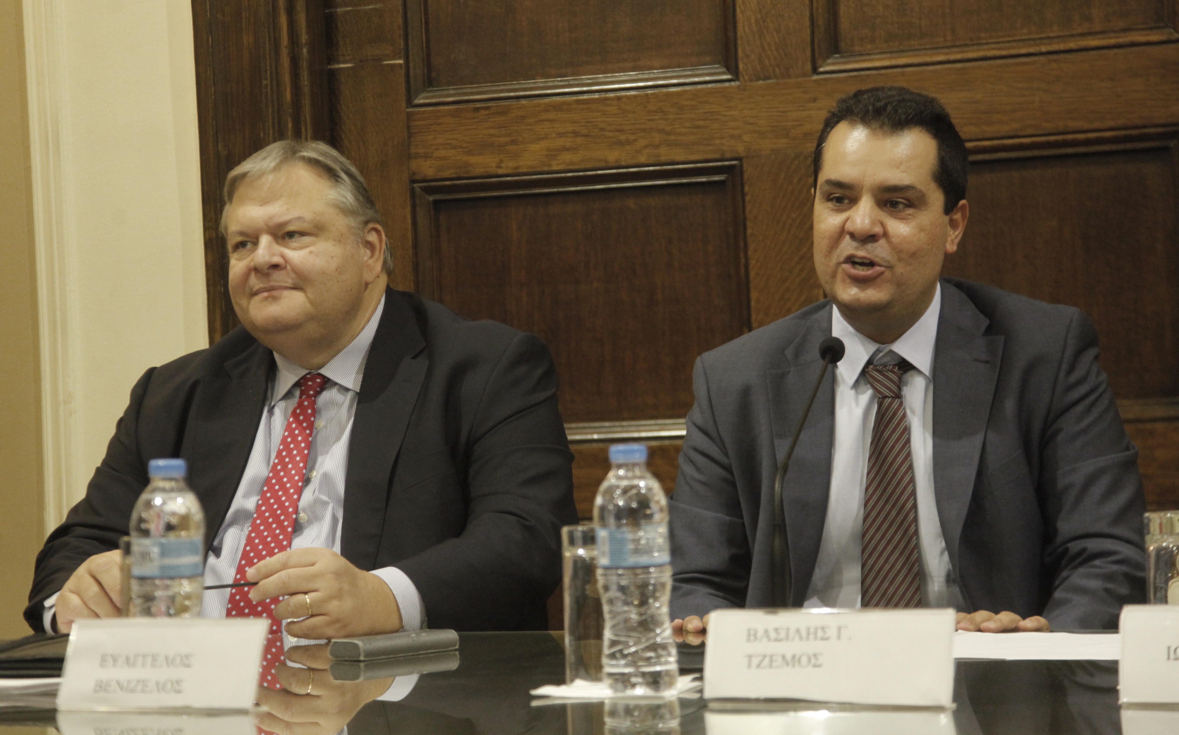 Βενιζέλος για άδειες: Ήταν ένας διαγωνισμός με στοιχεία εκβιαστικότητας