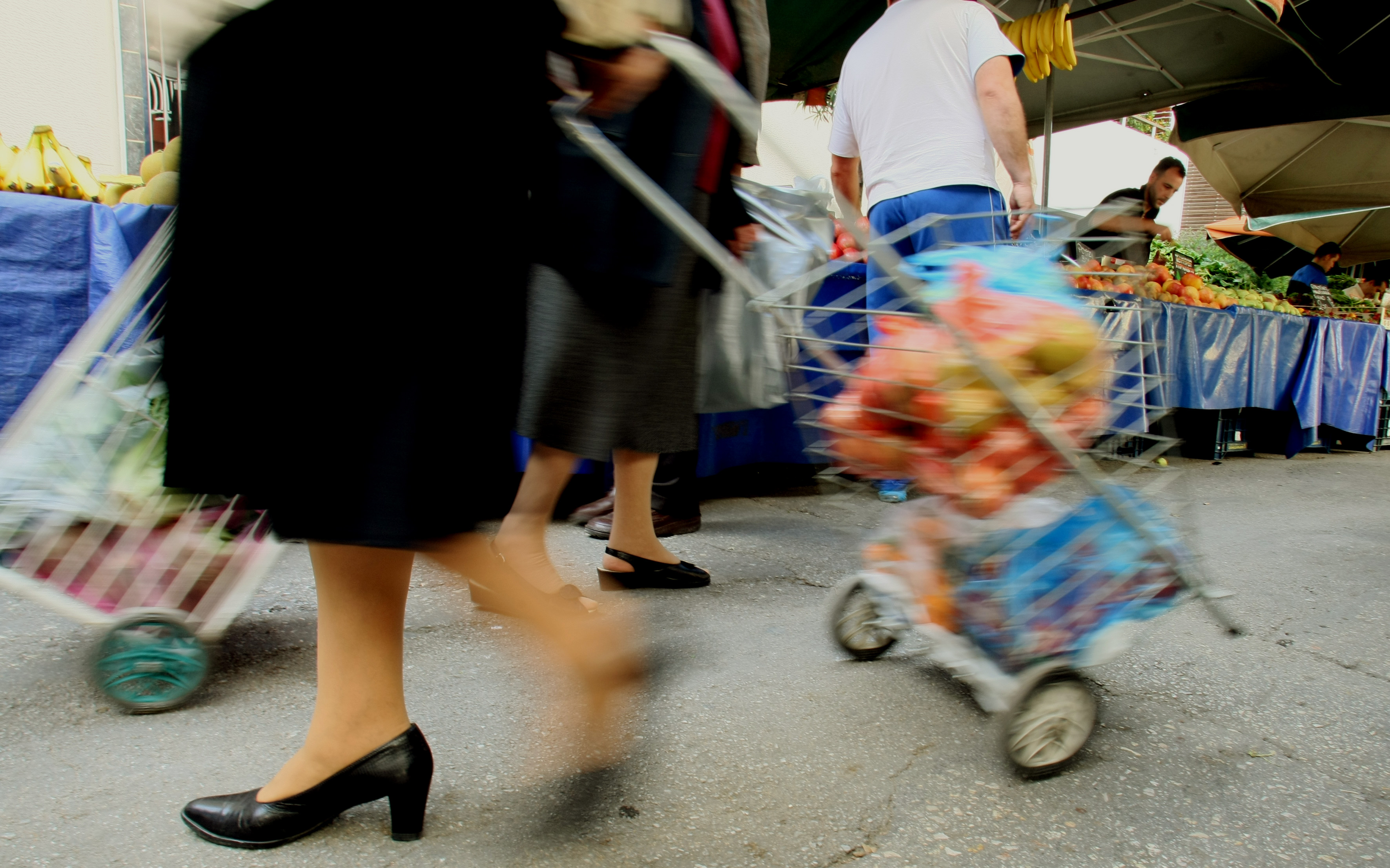 ΕΛΣΤΑΤ: Μείωση 0,7% στο διαθέσιμο εισόδημα των νοικοκυριών το β’ τρίμηνο