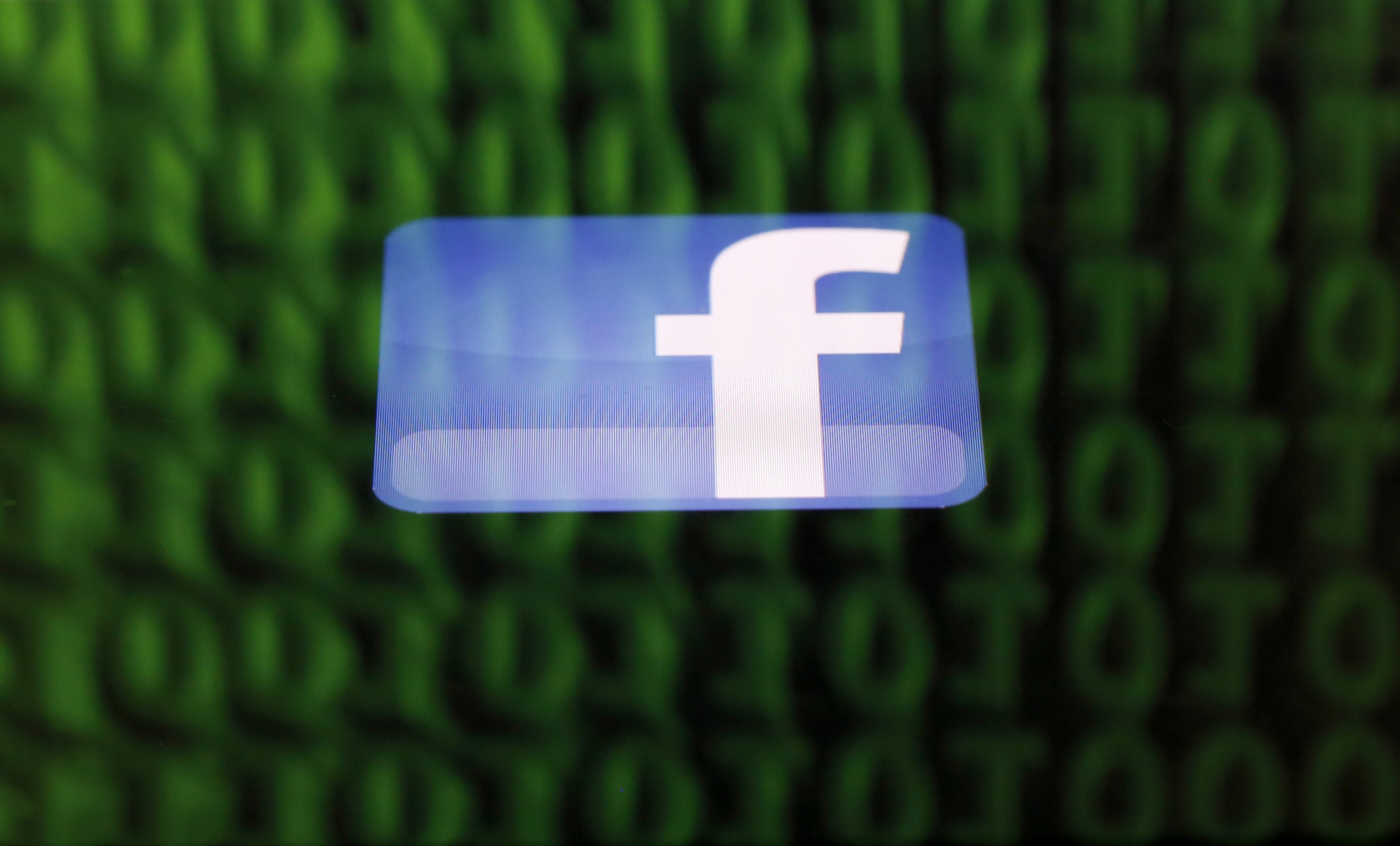 Αλλάζει πολιτική το Facebook για τις φωτογραφίες με ευαίσθητο περιεχόμενο