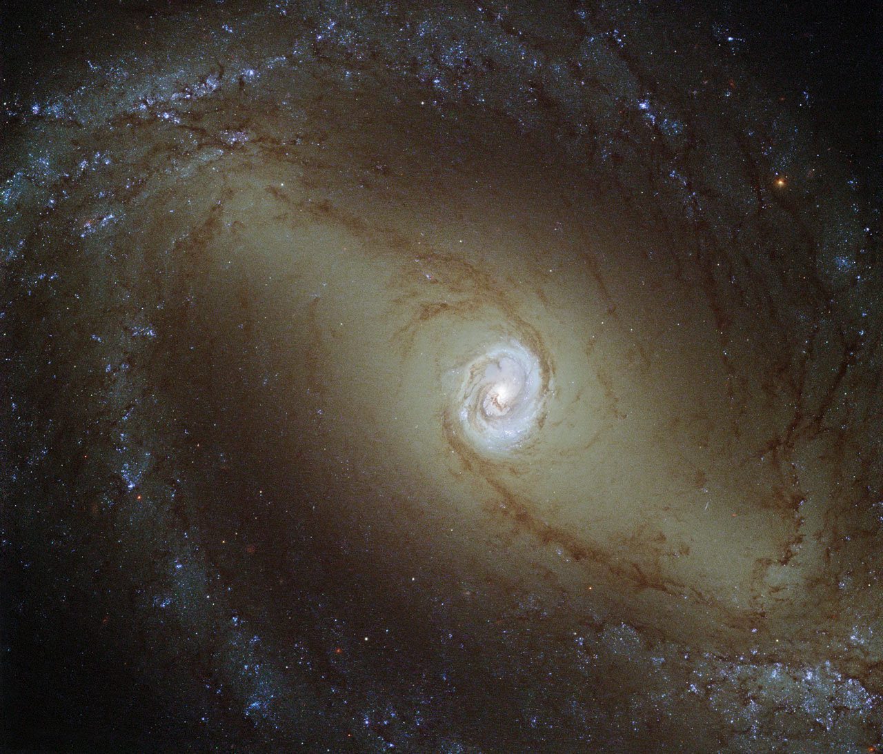 Το Σύμπαν περιέχει πολύ περισσότερους γαλαξίες από ό,τι νομίζαμε