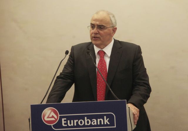 Καραμούζης: Δεν φεύγω από τη Eurobank