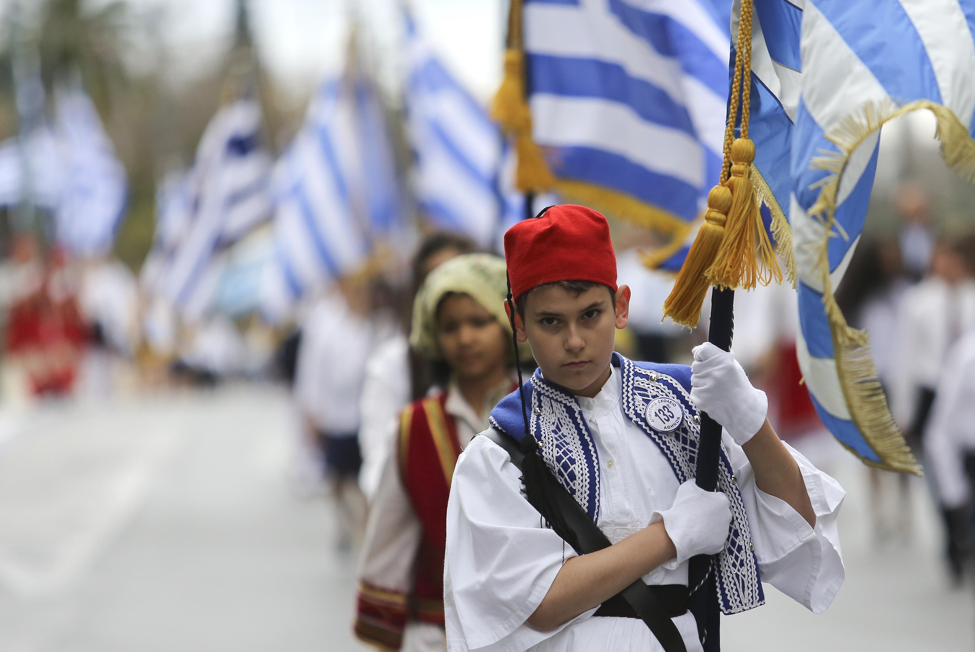 Κυκλοφοριακές ρυθμίσεις σε Αθήνα-Πειραιά λόγω παρελάσεων