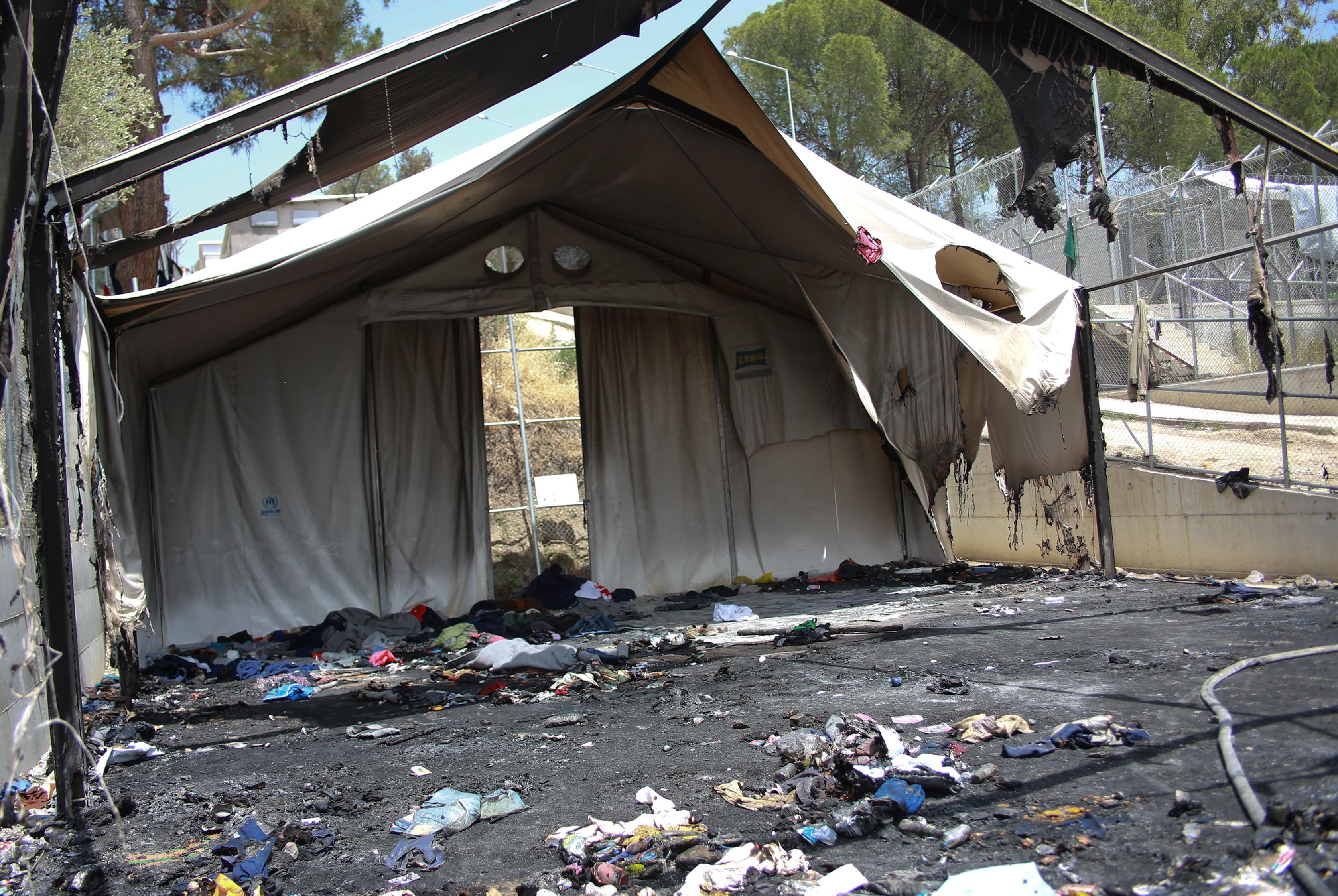 Επτά πρόσφυγες κατηγορούνται για τα επεισόδια στο hotspot στη Μόρια