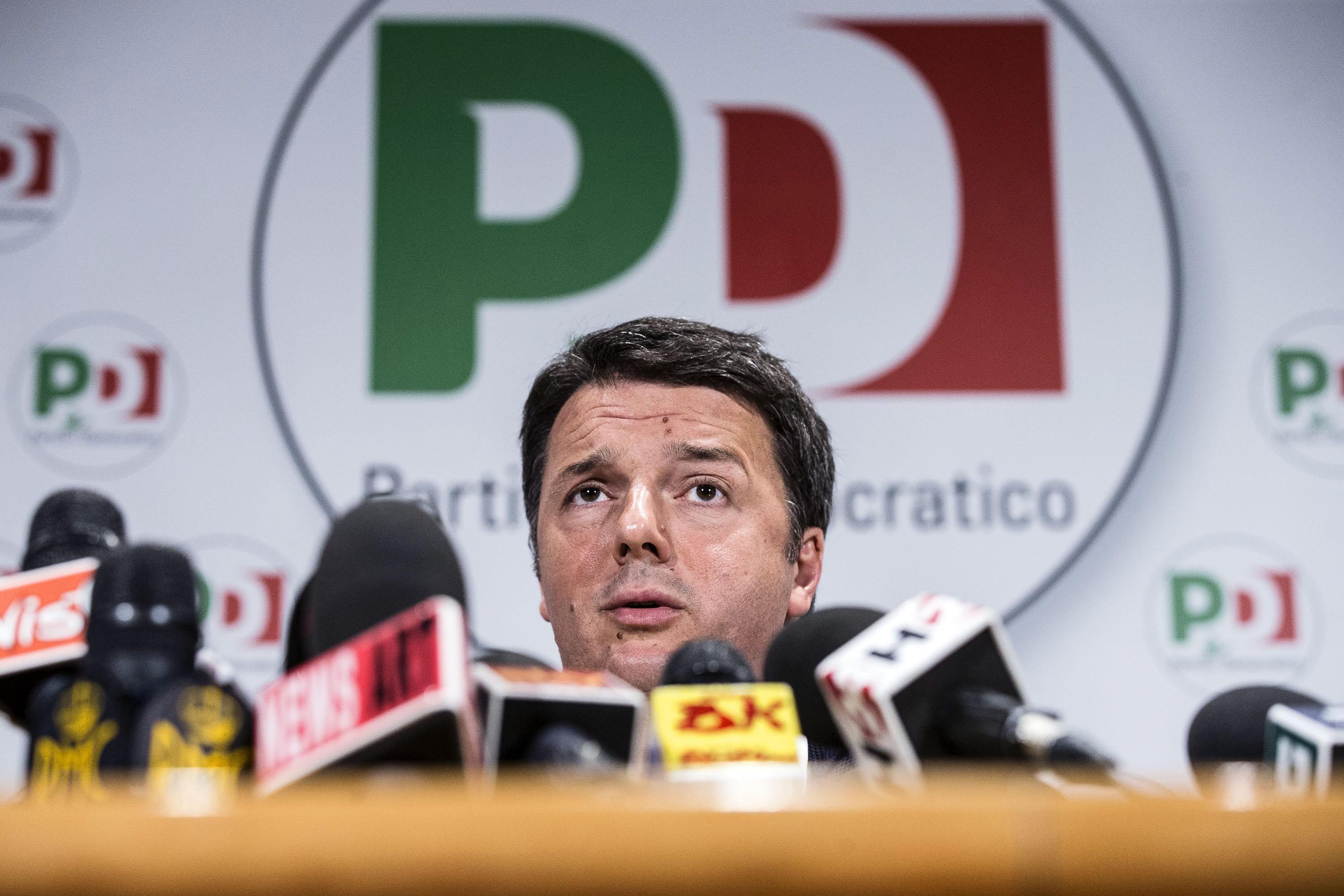 Ιταλικό δημοψήφισμα: Υπό απειλή ρήγματος, ο Ρέντσι κάνει «παραχωρήσεις»