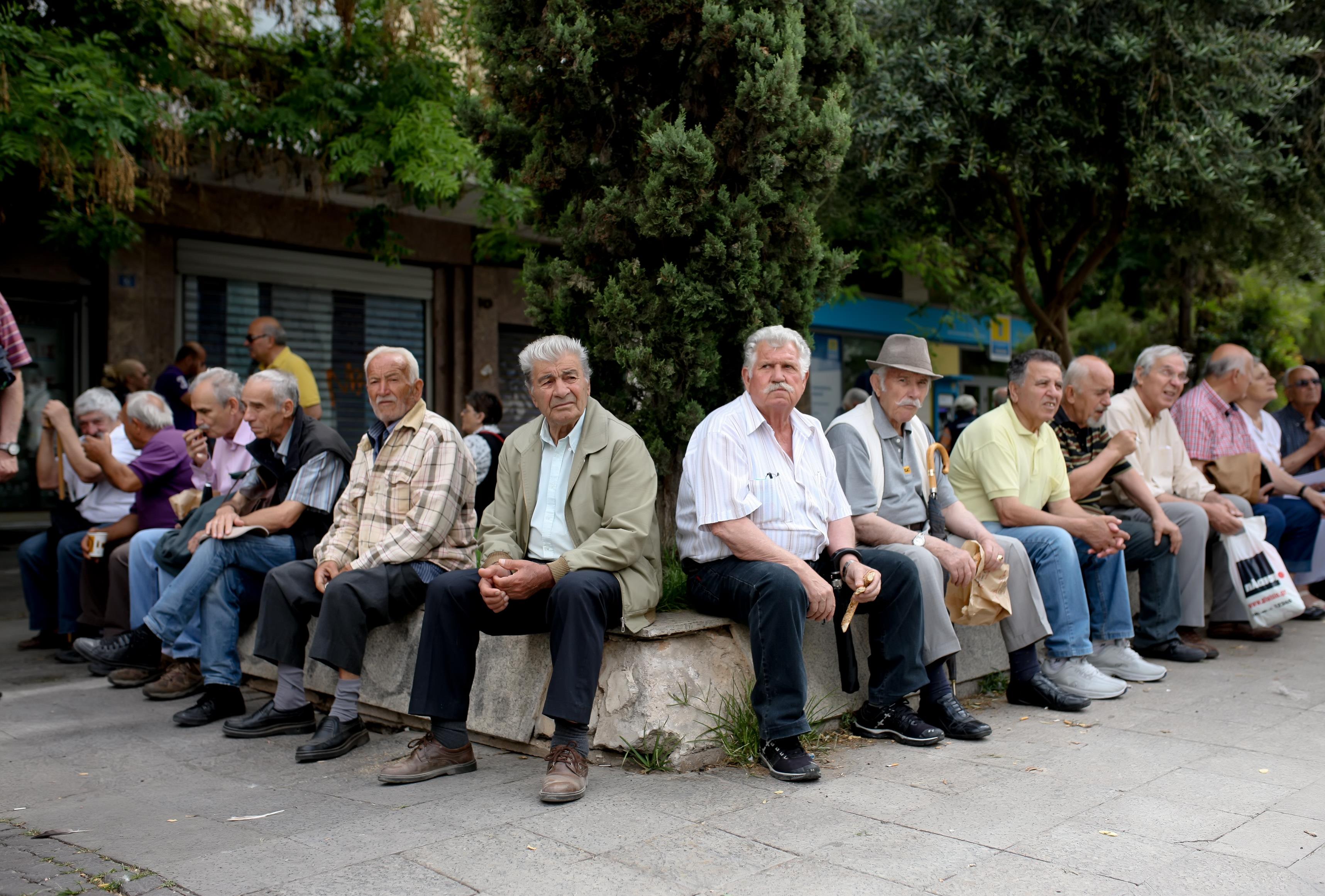 Αλαλούμ με το νέο ασφαλιστικό Υπερταμείο