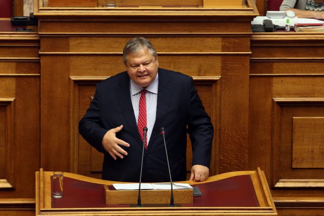 Βενιζέλος: Θεσμικά χυδαία η αντίδραση της κυβέρνησης στην απόφαση του ΣτΕ