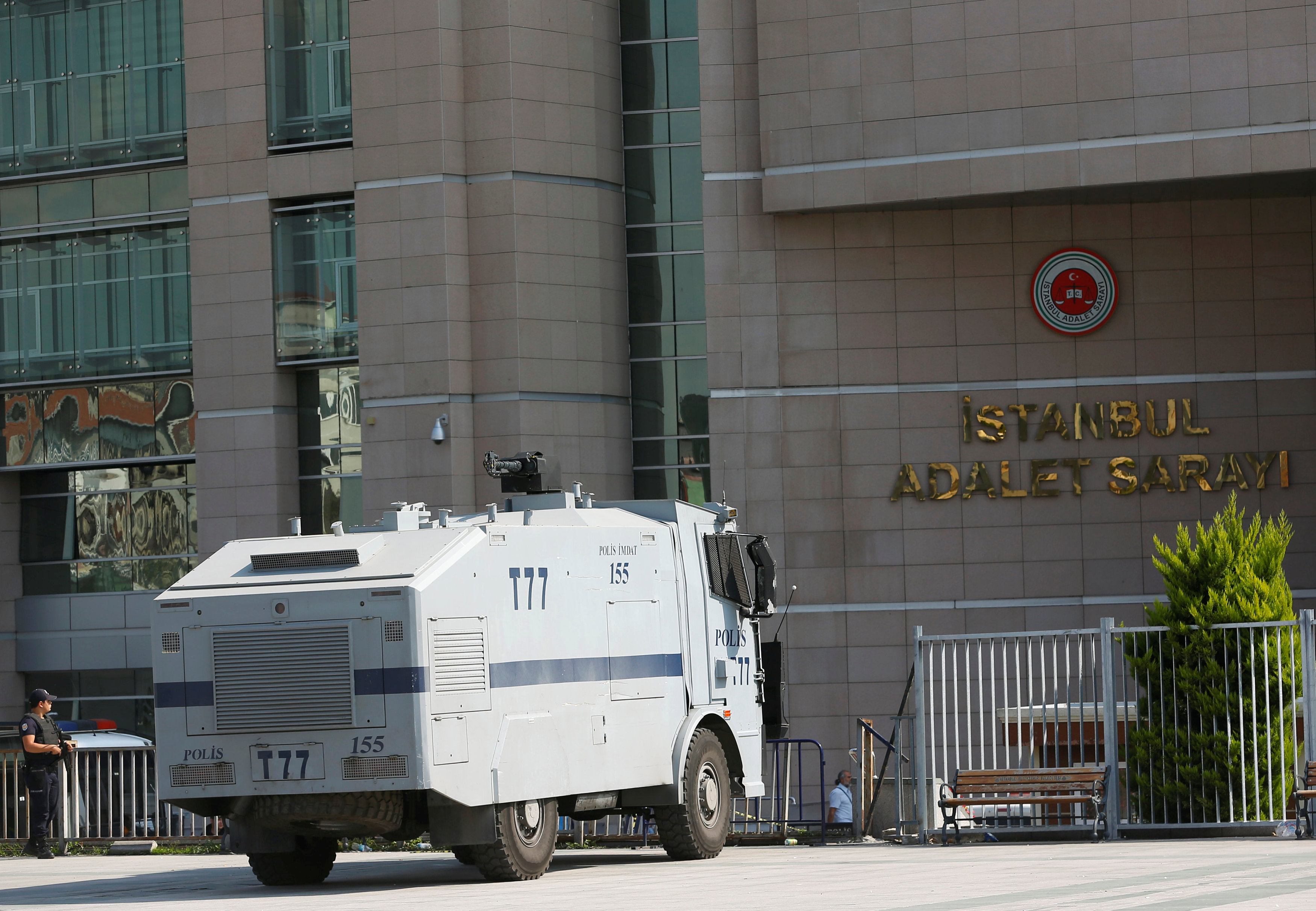 Η Τουρκία παρατείνει κατά τρεις μήνες την κατάσταση έκτακτης ανάγκης