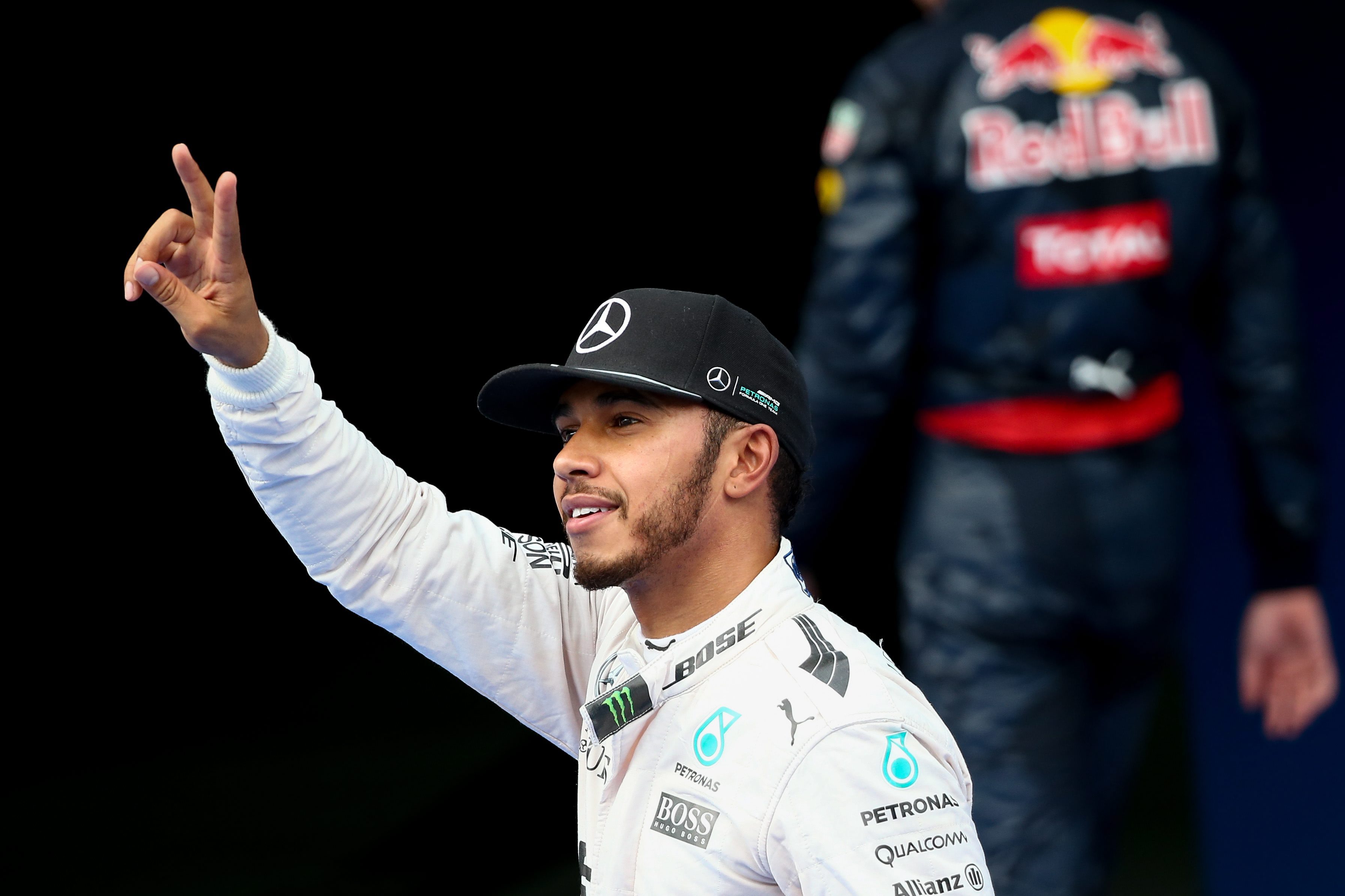GP Μαλαισίας 2016: Poleman για εκατοστή φορά ο L. Hamilton
