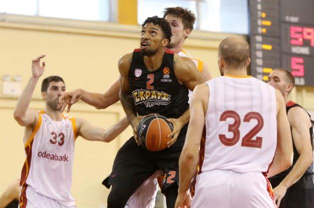 O Ολυμπιακός συνέτριψε… φιλικά τη Γαλατάσαραϊ