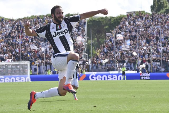 Γκολ νίκης ο Μανωλάς, εύκολα η Γιουβέντους, πρώτη ήττα για Νάπολι