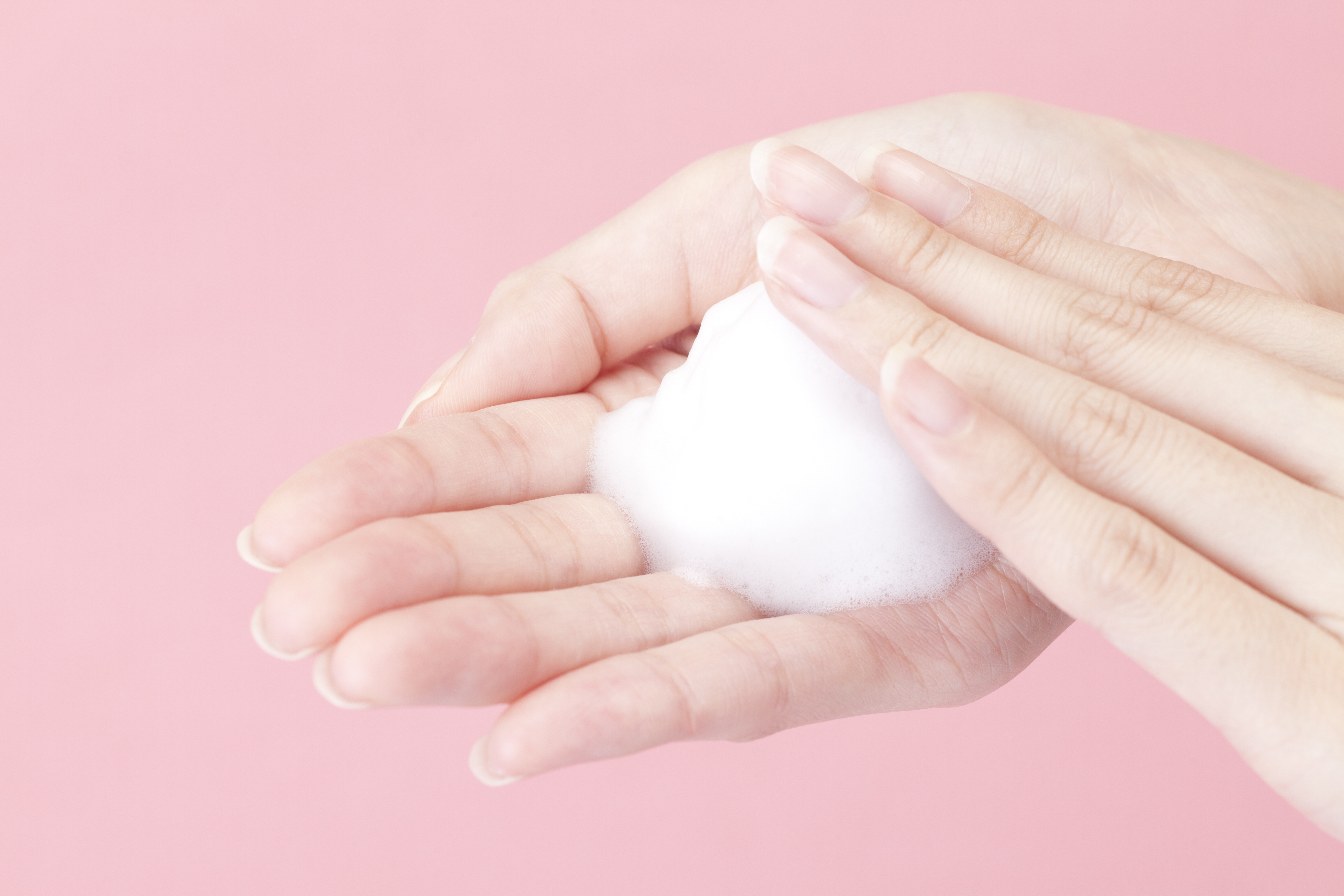 Αφρός καθαρίζει το δέρμα των ασθενών με ψωρίαση κατά πλάκας