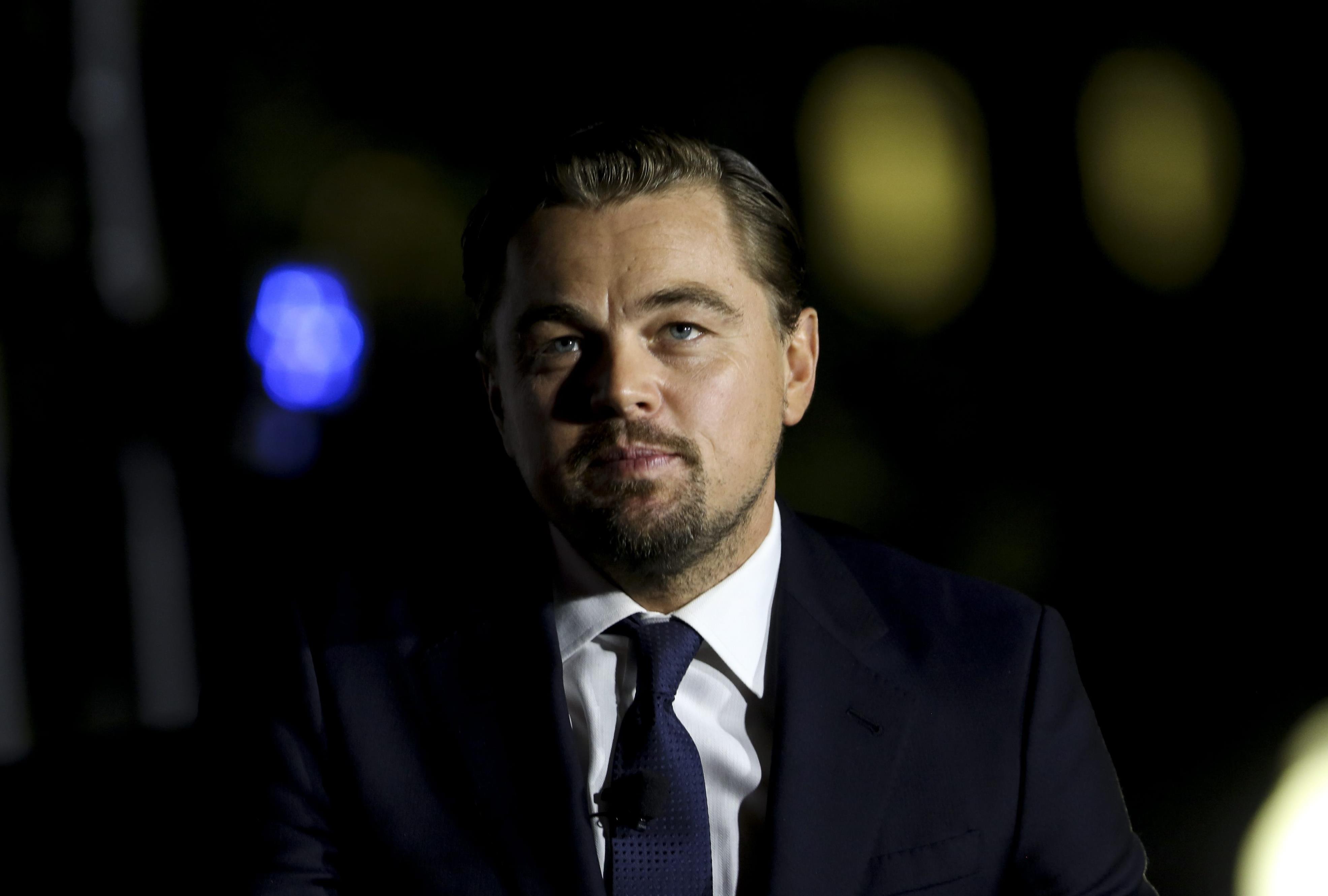 Το μουσικό παραγωγό του Έλβις Πρίσλεϊ θα υποδυθεί ο Ντι Κάπριο