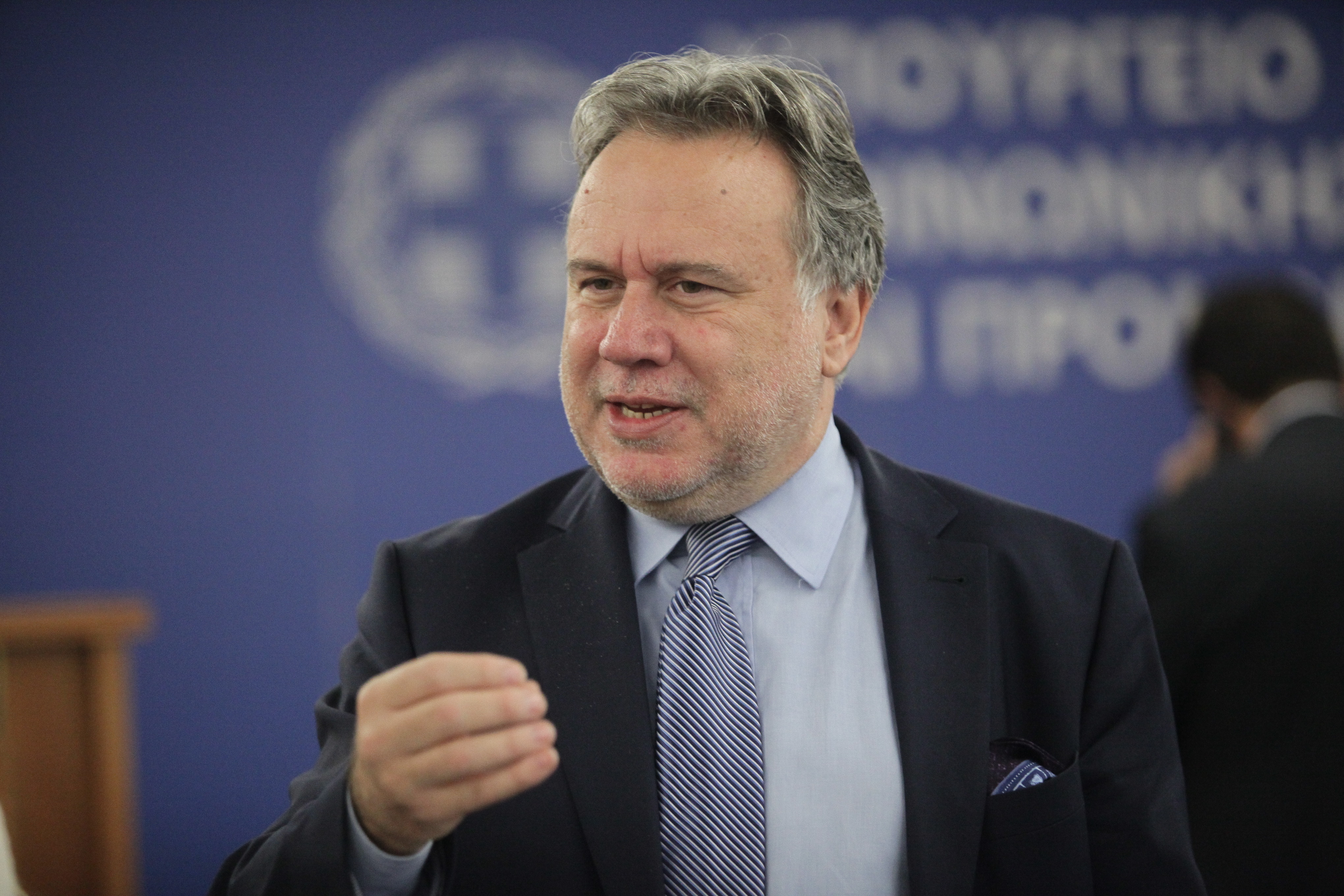 Κατρούγκαλος: Ναι υπό όρους σε ευέλικτη εργασία αντί ομαδικών απολύσεων