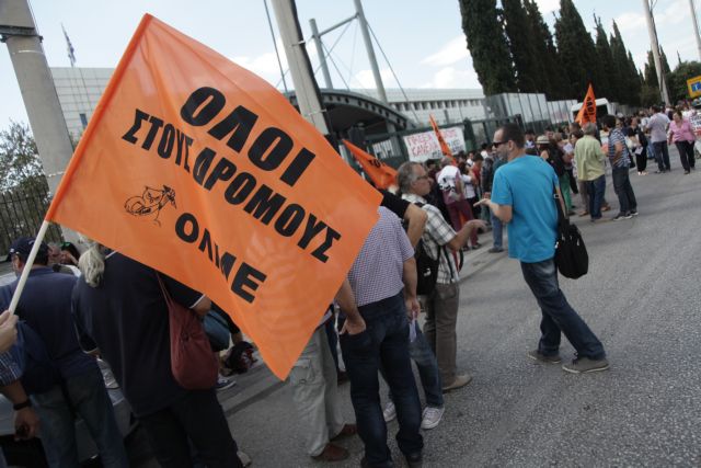 «Φίλια πυρά» στον ΣΥΡΙΖΑ για τις αλλαγές σε Λύκειο και Εξεταστικό