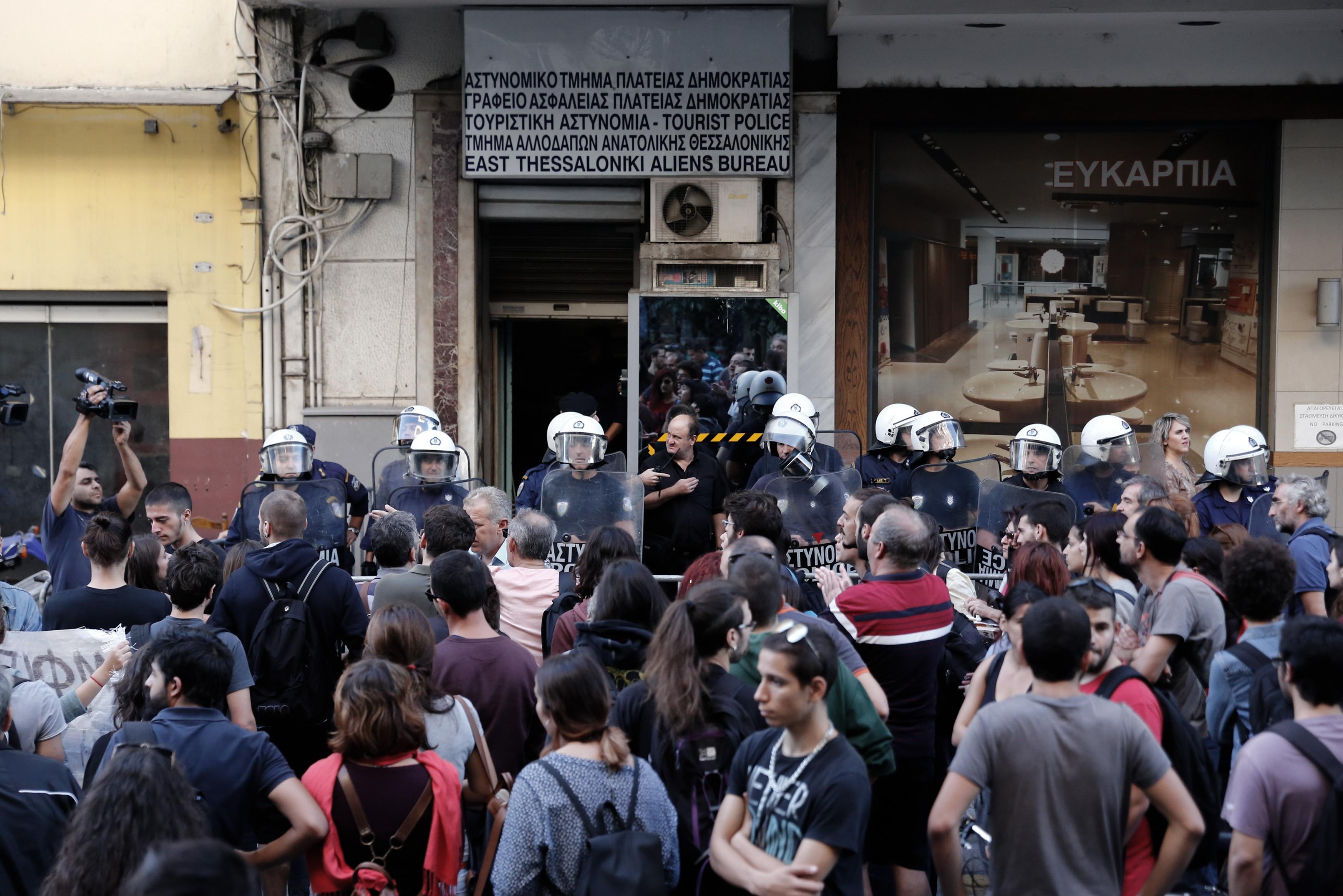Εφιάλτης για την κυβέρνηση το θέμα των πλειστηριασμών