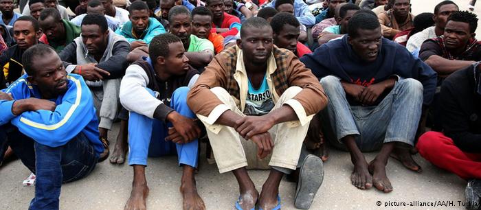 Η Μέρκελ στην Αφρική, το προσφυγικό στο επίκεντρο