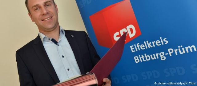 Μικρές αγγελίες: Ζητείται βουλευτής