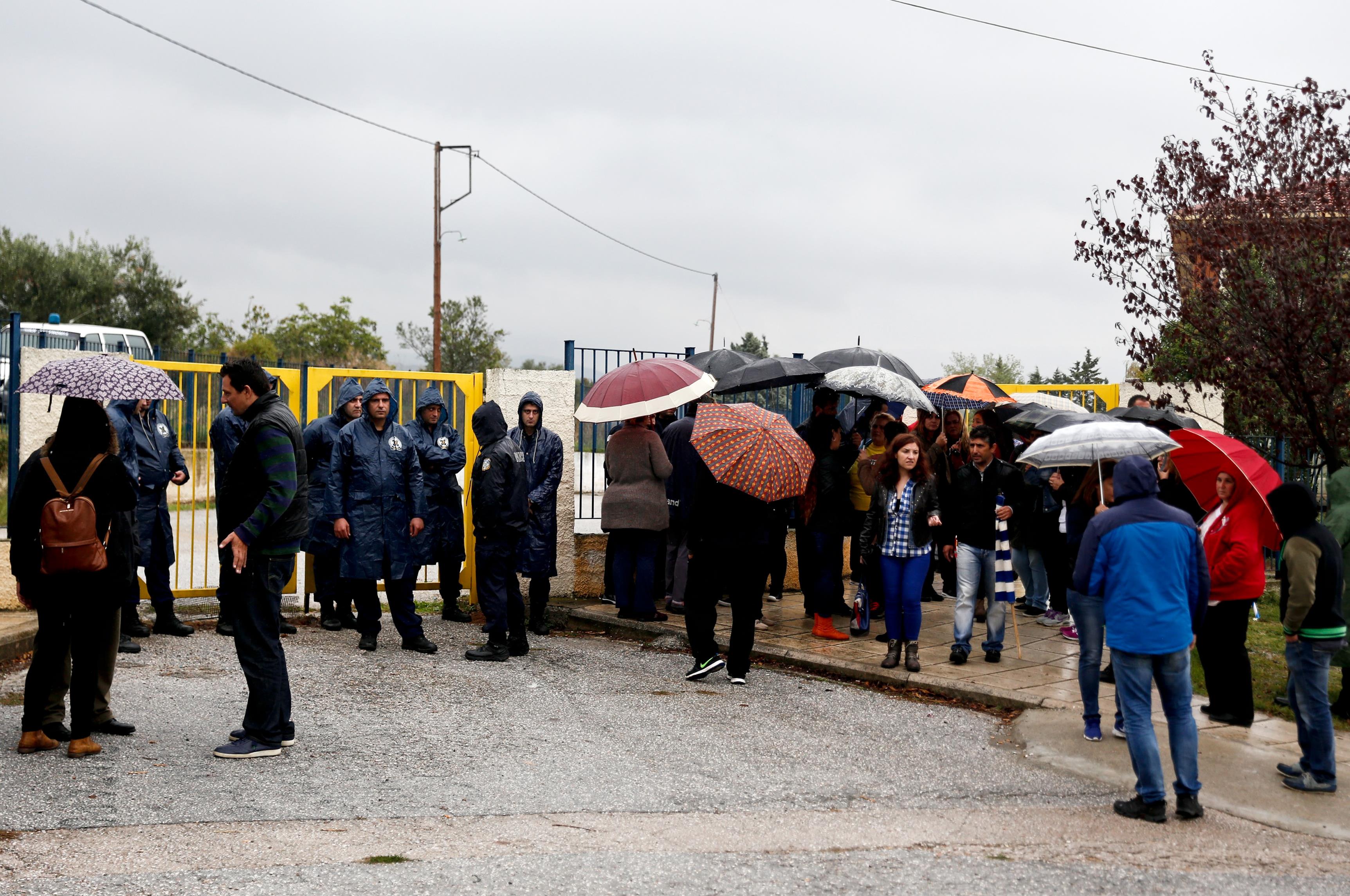 Βόλβη: Γονείς προσπάθησαν να αποτρέψουν την είσοδο προσφυγόπουλων στο σχολείο