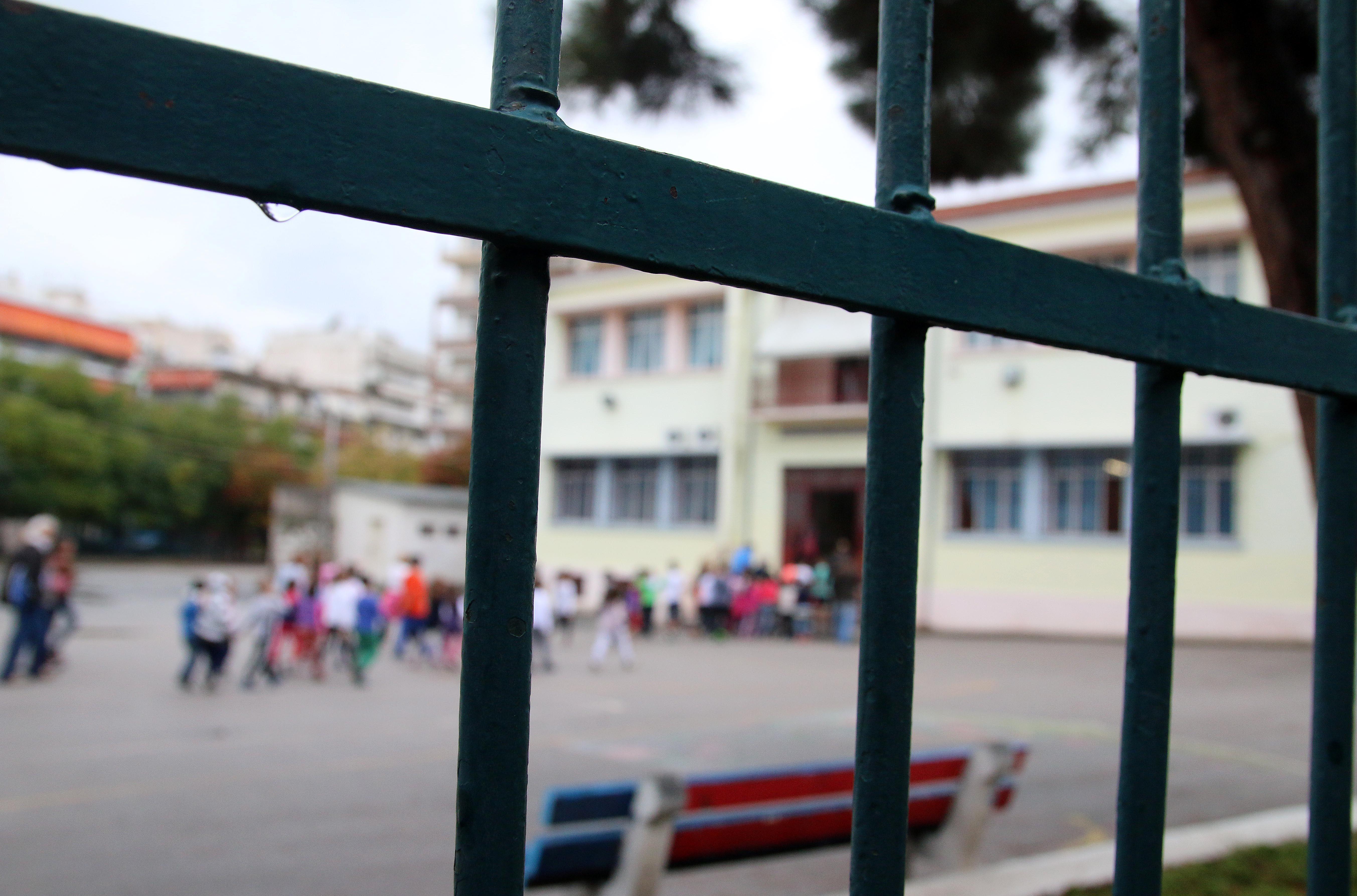 Χίος: «Δημοψήφισμα» γονέων για τα προσφυγόπουλα στα σχολεία