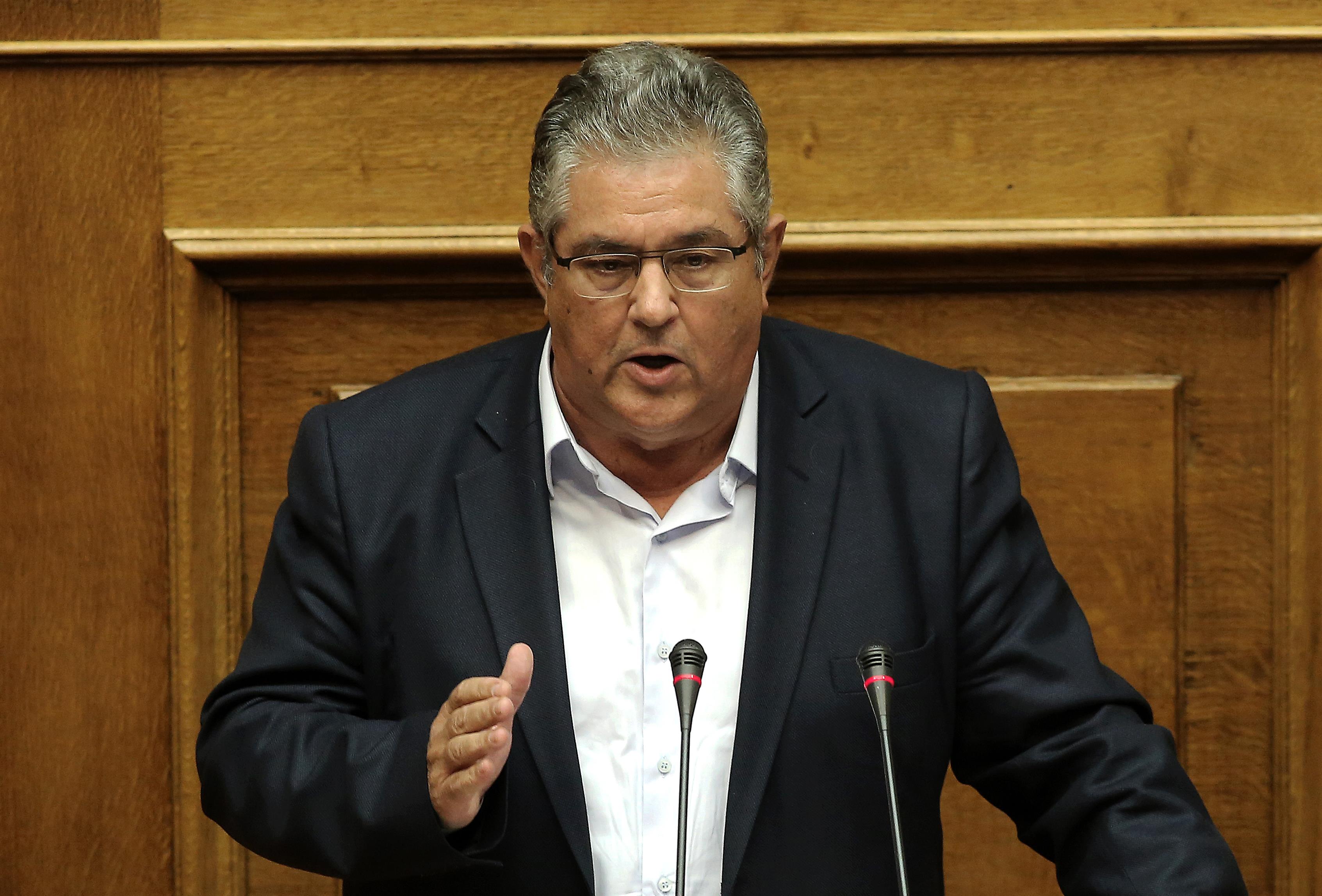 ΚΚΕ: Καταθέτει πρόταση νόμου για τις συλλογικές συμβάσεις