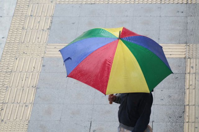 Βροχές και καταιγίδες σε όλη τη χώρα