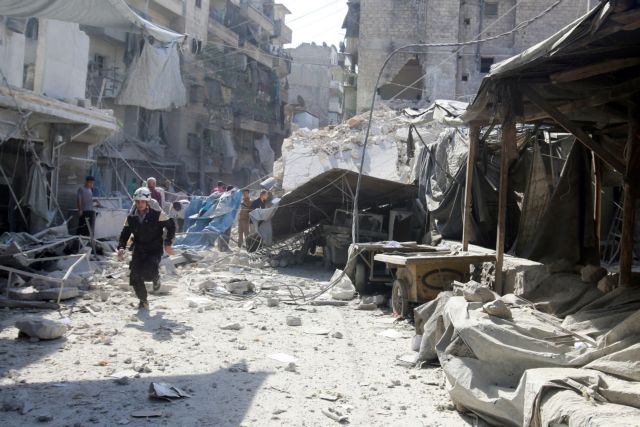 Συριακές και ρωσικές βόμβες χτυπούν σχολείο στο Χαλέπι και σκοτώνουν παιδιά