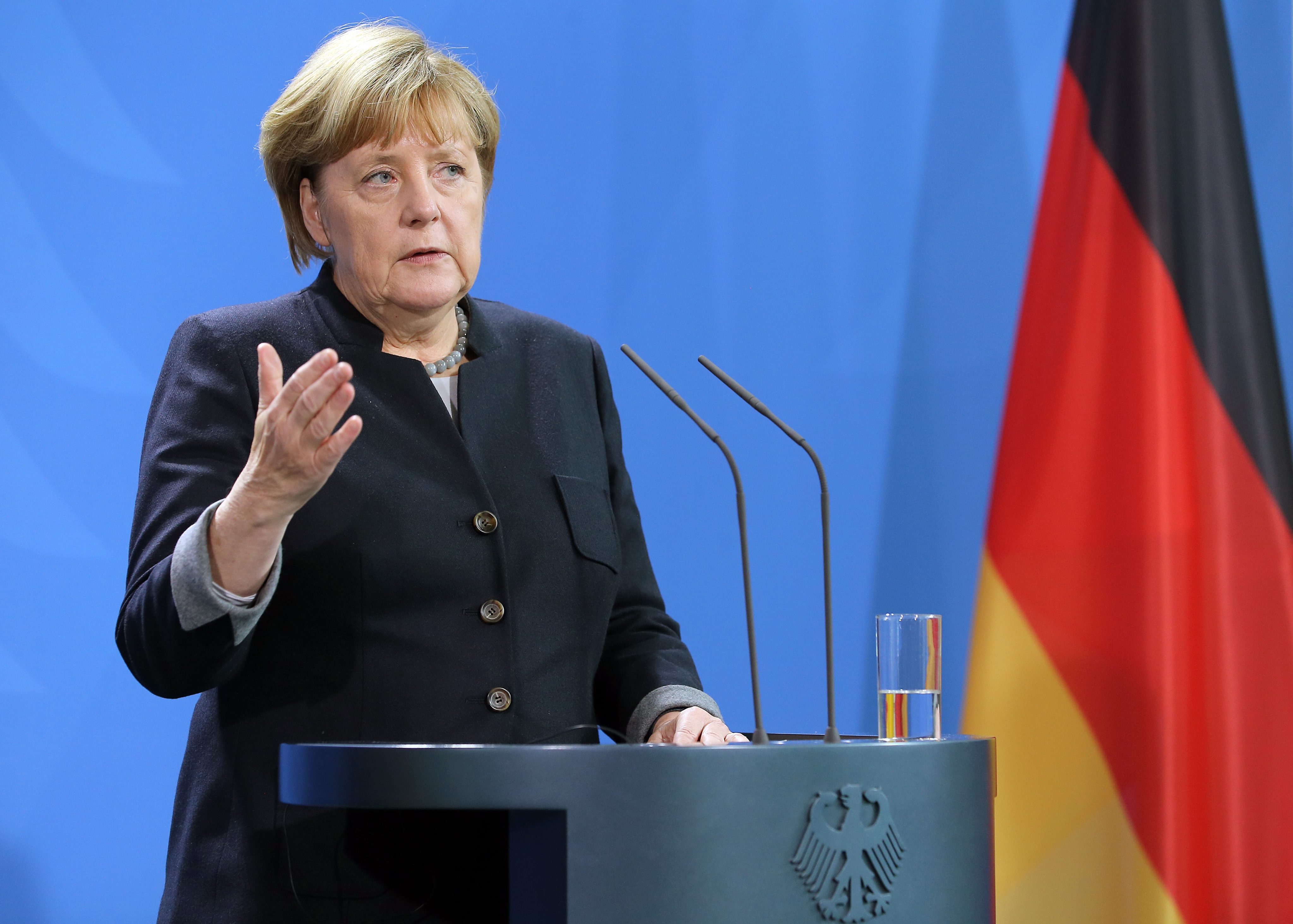 Πληθαίνουν οι ενδείξεις για νέα υποψηφιότητα Μέρκελ το 2017