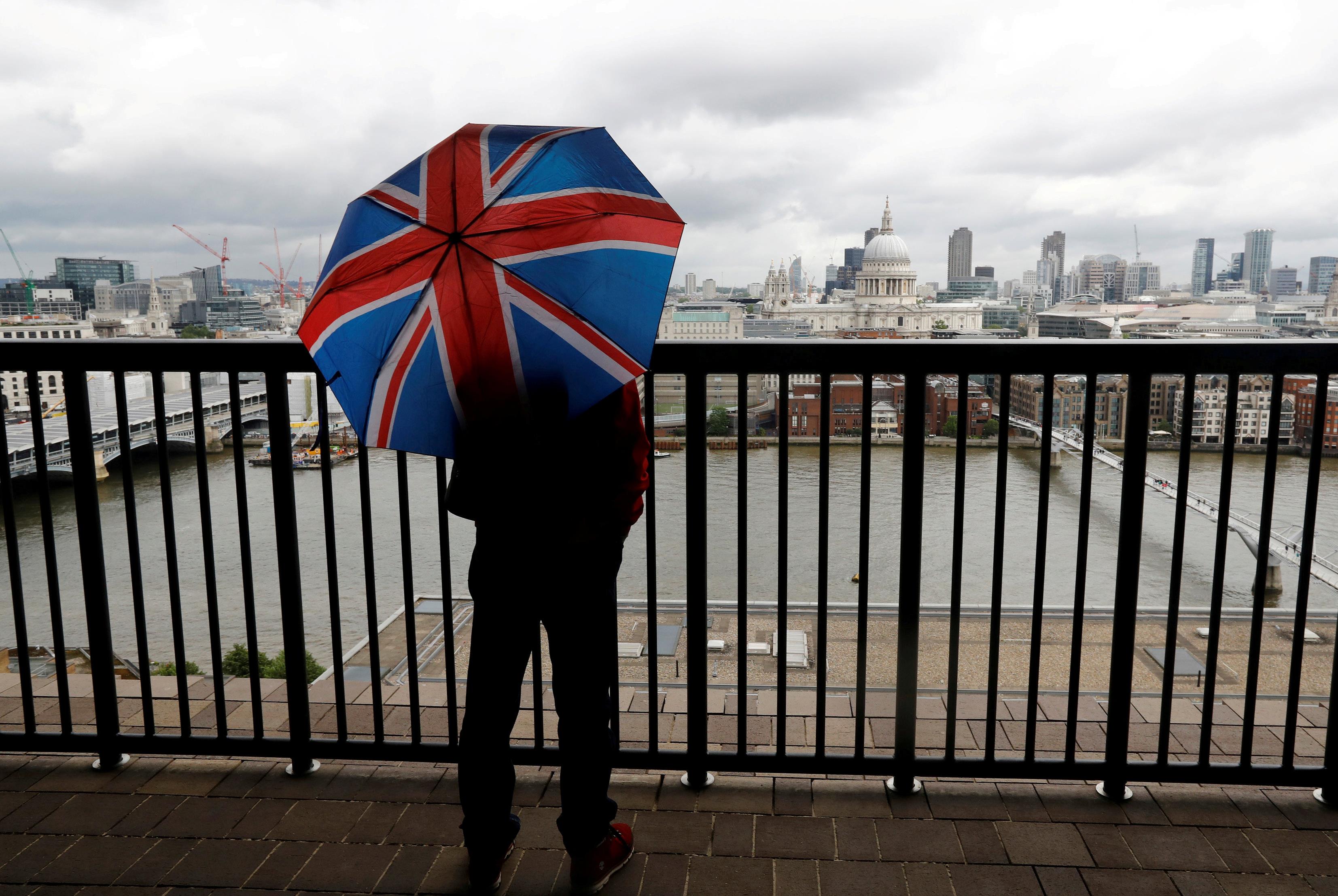 Μέι προς Τουσκ: Το Brexit θα συμβεί