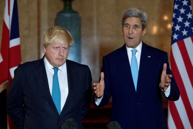 ΗΠΑ και Βρετανία εξετάζουν νέες οικονομικές κυρώσεις σε Συρία και συμμάχους