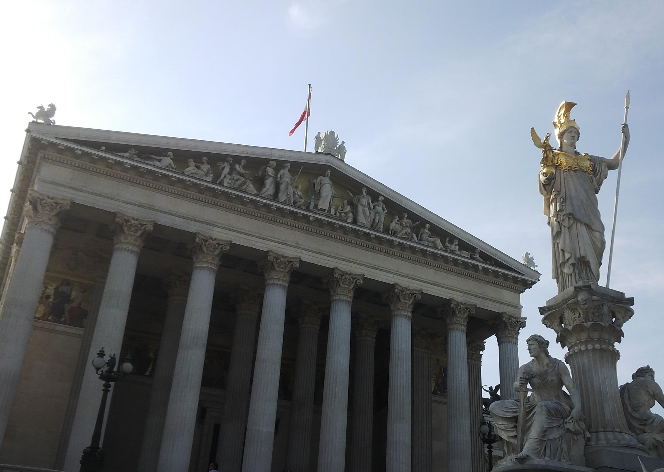 Αν γίνονταν τώρα βουλευτικές εκλογές στην Αυστρία, πρώτη θα ήταν η ακροδεξιά