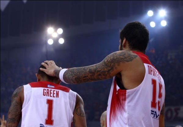 Κόντρα στην Αρμάνι ο Ολυμπιακός στο ΣΕΦ