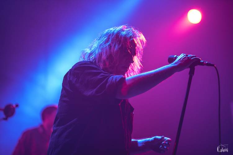 «Ήσυχα Τραγούδια Για Ανέμελα Λιβάδια» από τον Γιάννη Αγγελάκα