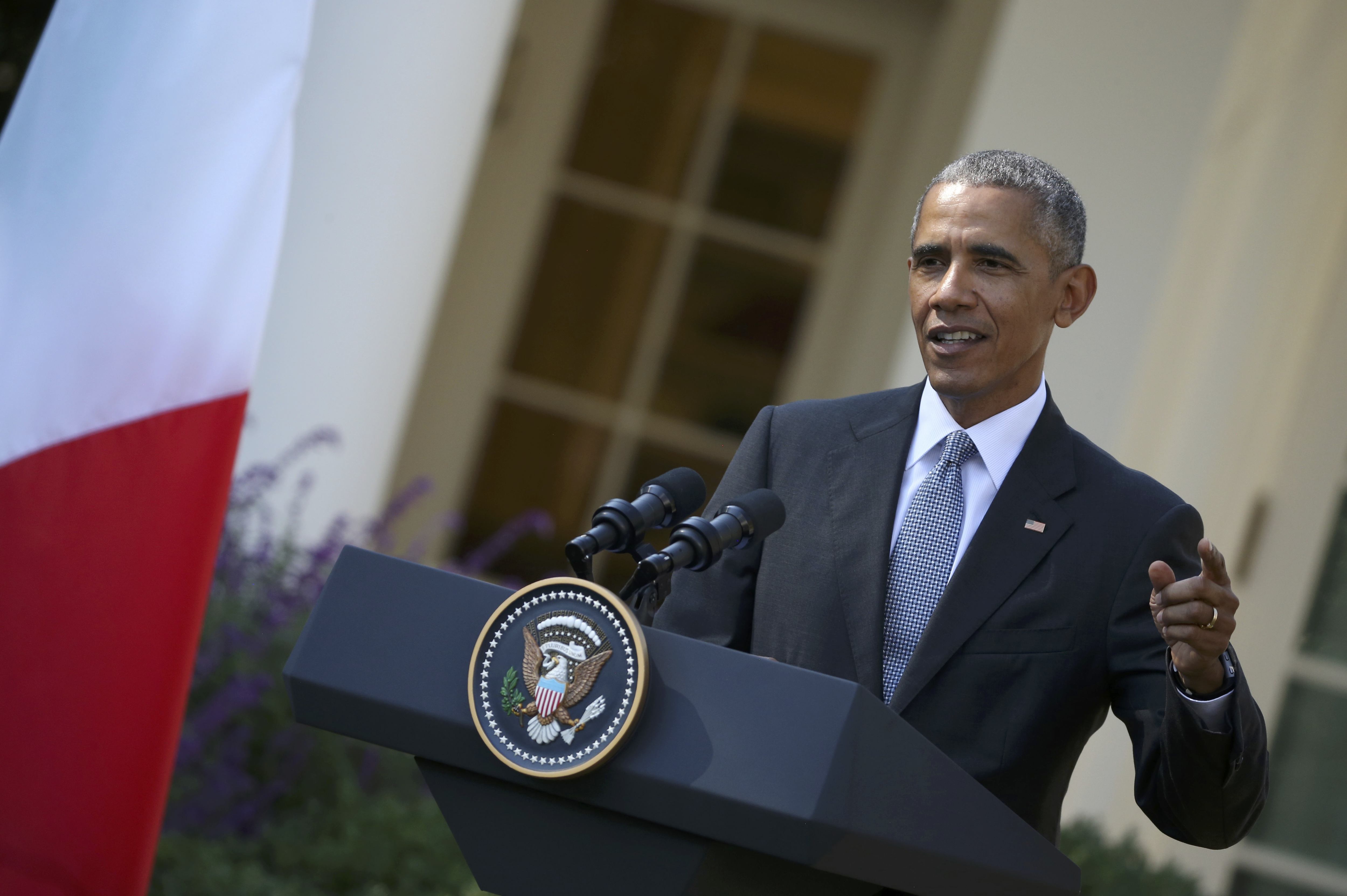 Ομπάμα σε Τραμπ: Σταμάτα το κλαψούρισμα για στημένες εκλογές