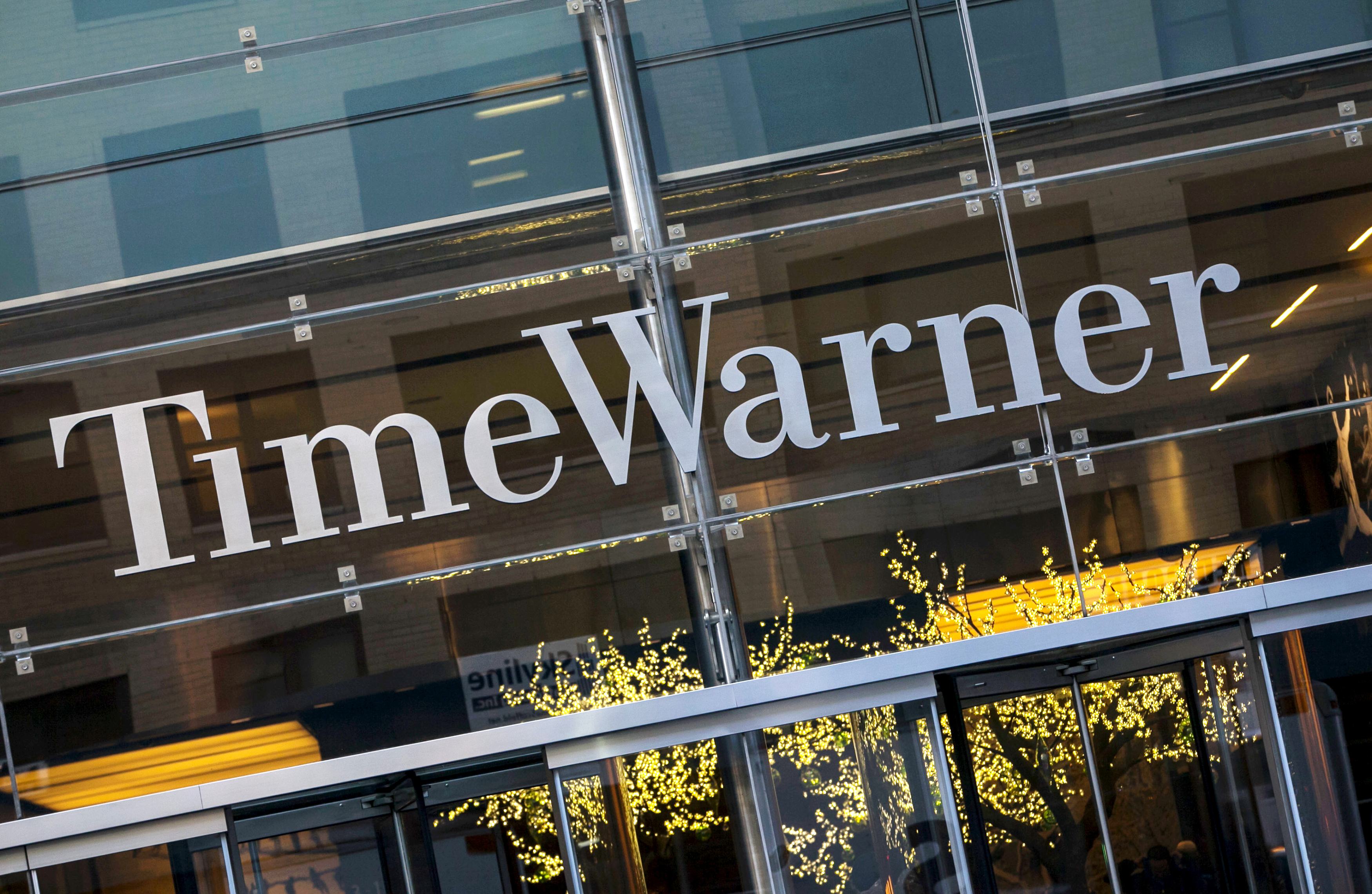 H αμερικανική εταιρεία τηλεπικοινωνιών AT&T αγοράζει την Time Warner