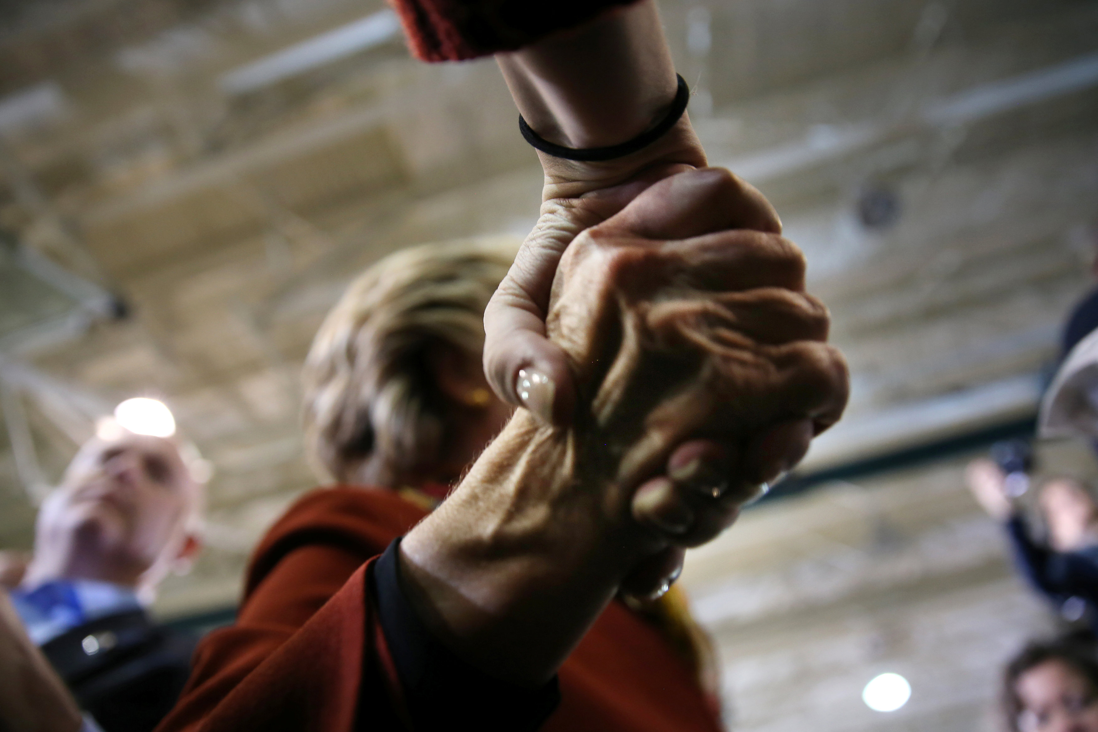 Χίλαρι Κλίντον: Τελείωσα με τον Τραμπ, τώρα το Κογκρέσο