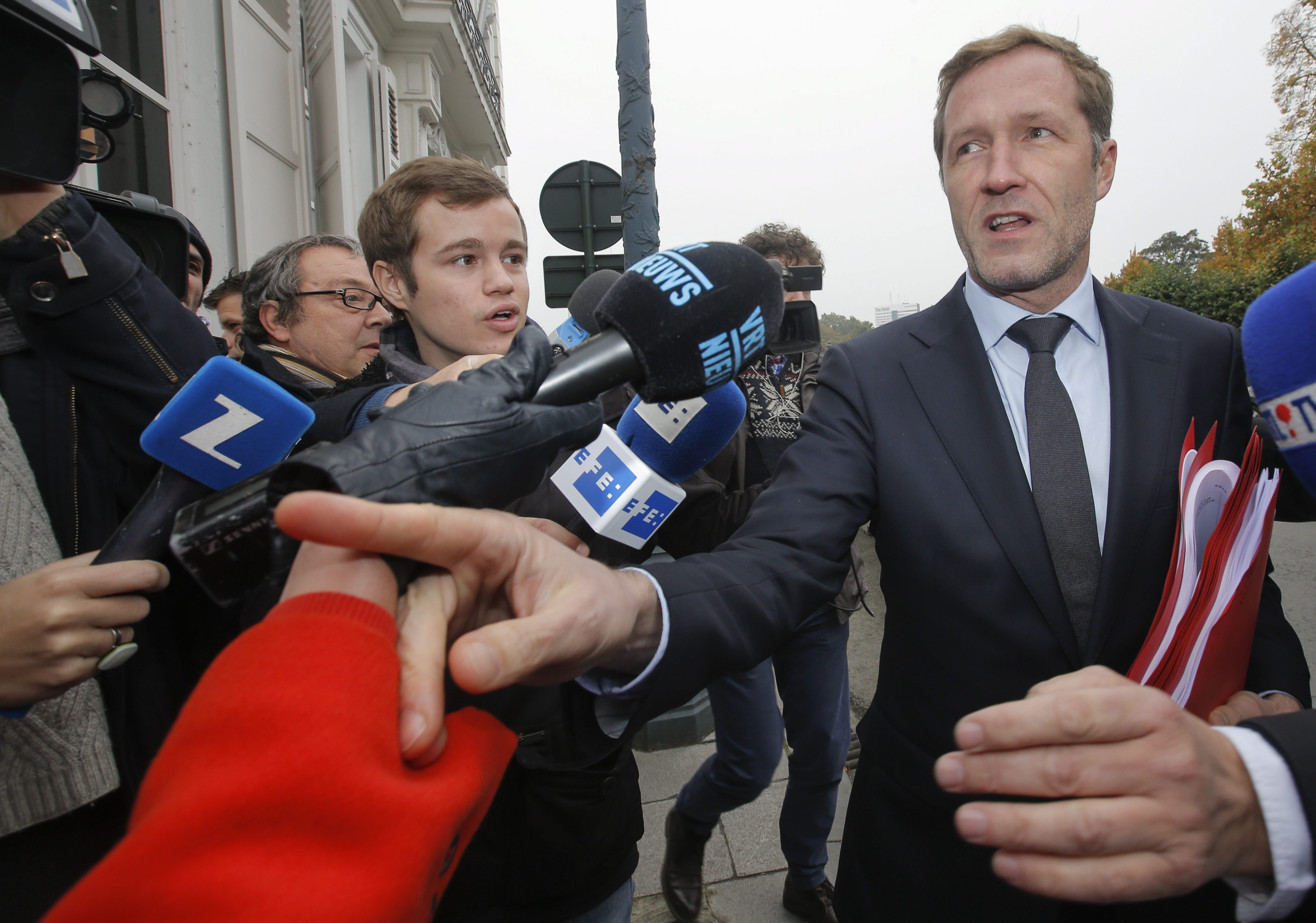 H CETA σκόνταψε στο «γαλατικό χωριό» της Βαλονίας, στην ΕΕ ελπίζουν ακόμη