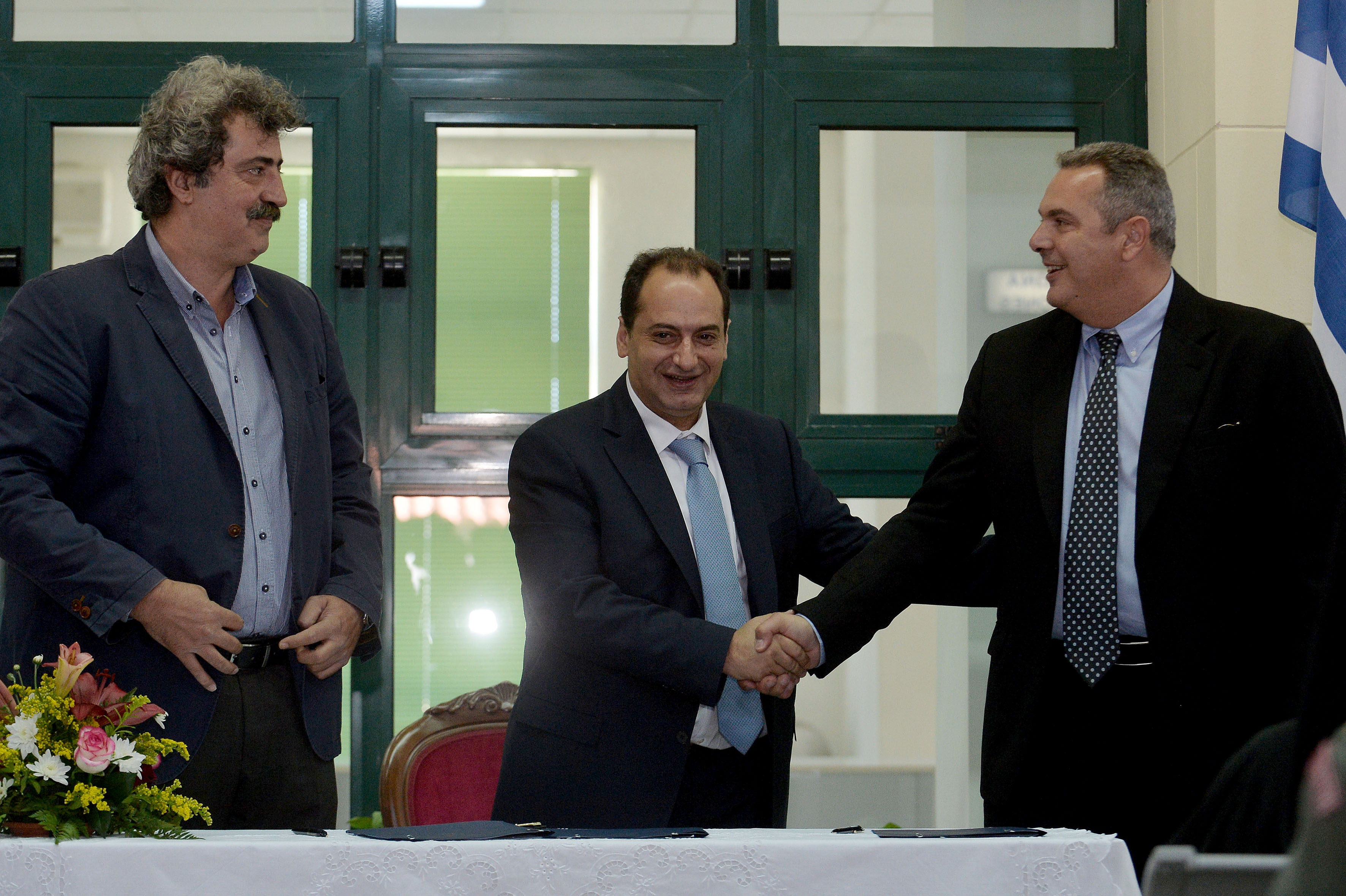 Νέα βάση αεροδιακομιδών στη Σύρο απέκτησε το ΕΚΑΒ